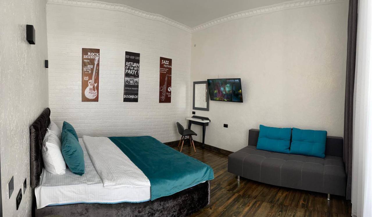 Lux Apartments Vinnitsja Eksteriør billede